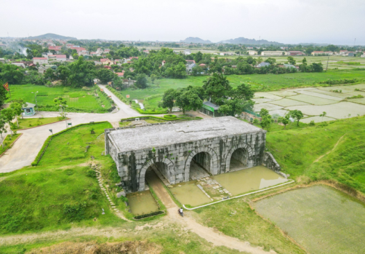 Huy động’ 20.000m3 đá cùng 100.000m3 đất, Việt Nam xây dựng đại công trình bằng đá 600 năm tuổi cổ nhất Đông Nam Á, được công nhận Di sản Văn hóa Thế giới