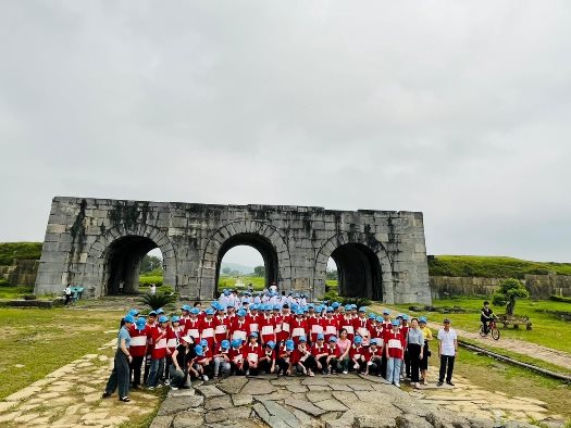 Giải cứu nhiều đoạn tường thành nguy cơ sập tại Thành nhà Hồ