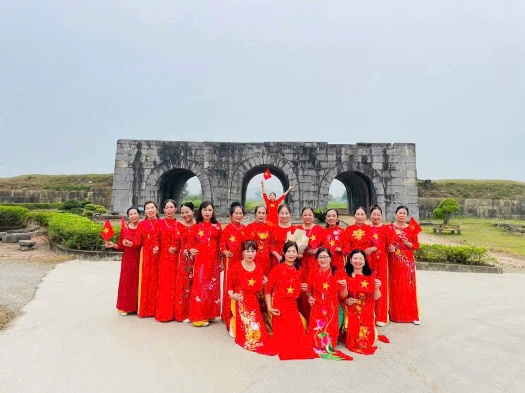  2/9 này, bạn đã có hẹn với Thành Nhà Hồ chưa? Về đây check-in giữa những khối đá hàng trăm năm tuổi, lắng nghe câu chuyện lịch sử và lưu lại những khoảnh khắc thật đẹp nhé!
